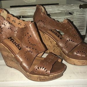 BROWN CORK WEDGES
